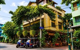Shanti Lodge Bangkok